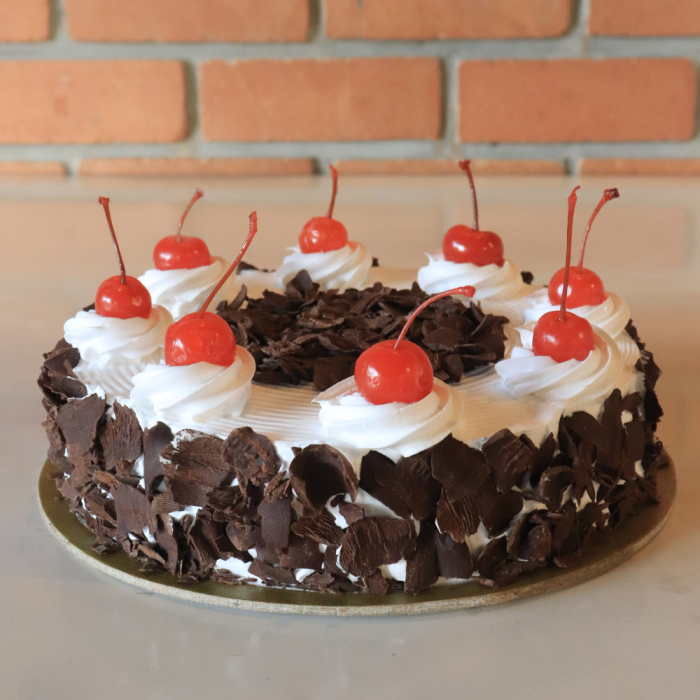 Minions Theme Black Forest Cake- 1 Kg – Simla Sweets
